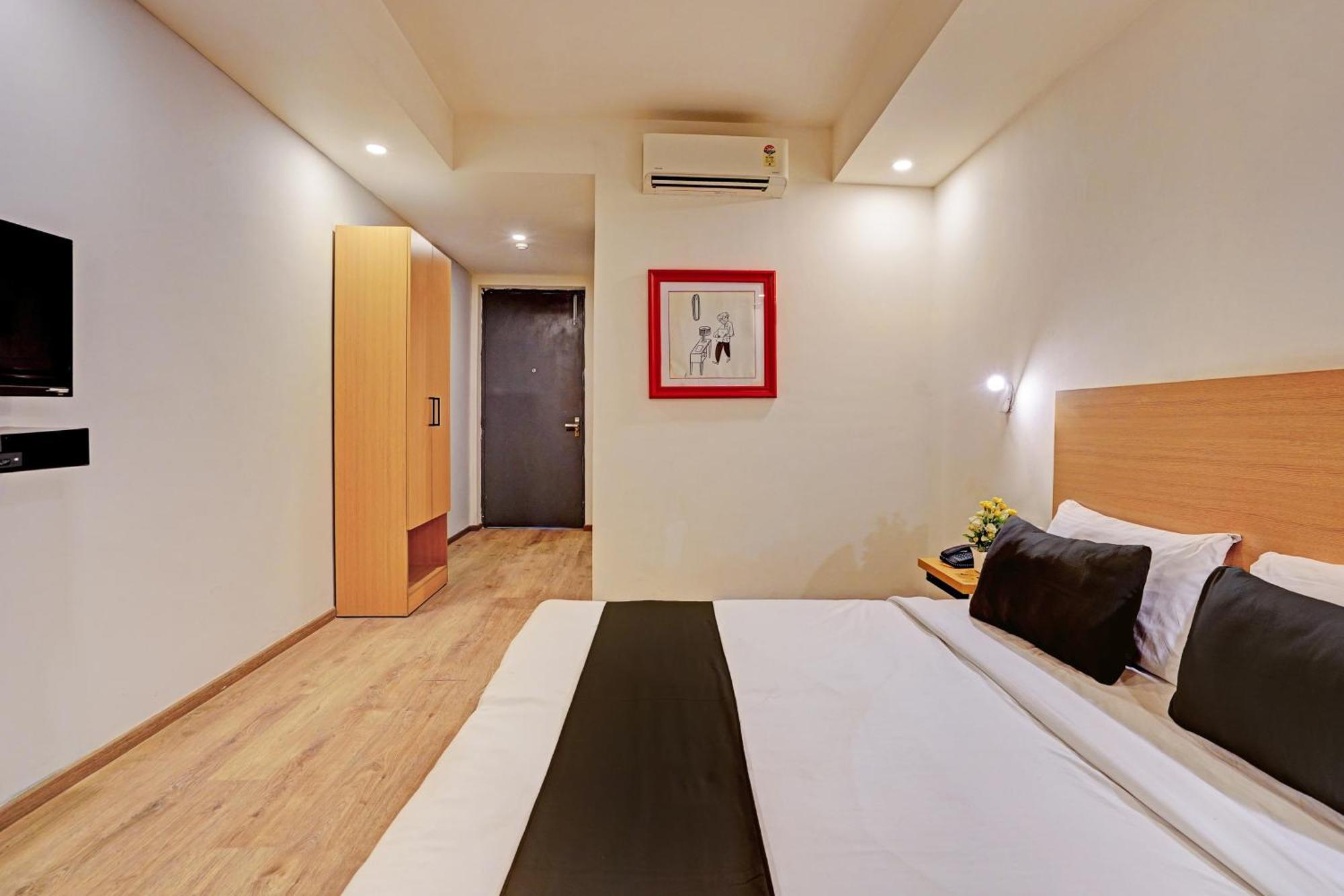 Townhouse Pantao Stays Gurgaon Exterior photo