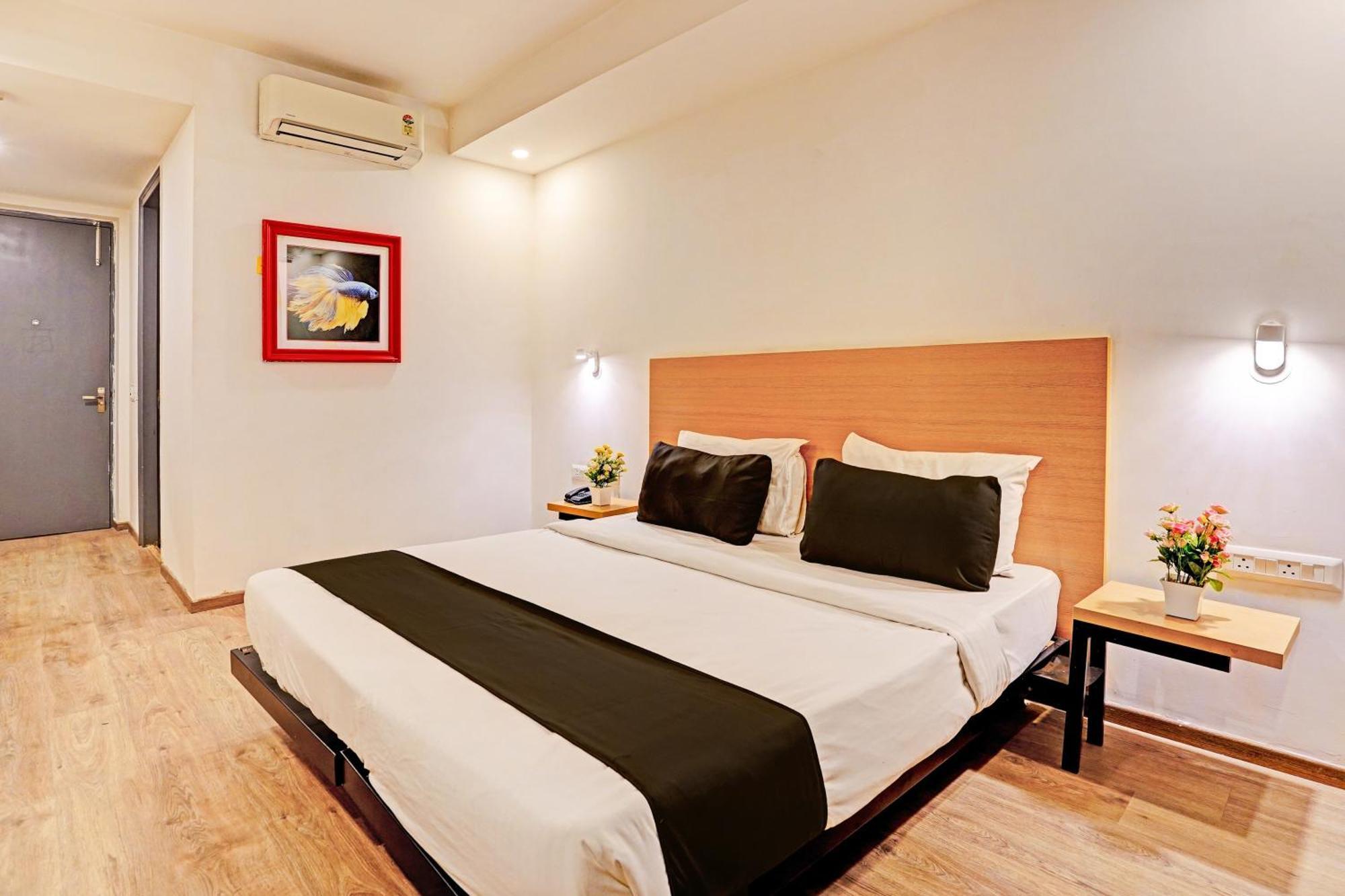 Townhouse Pantao Stays Gurgaon Exterior photo